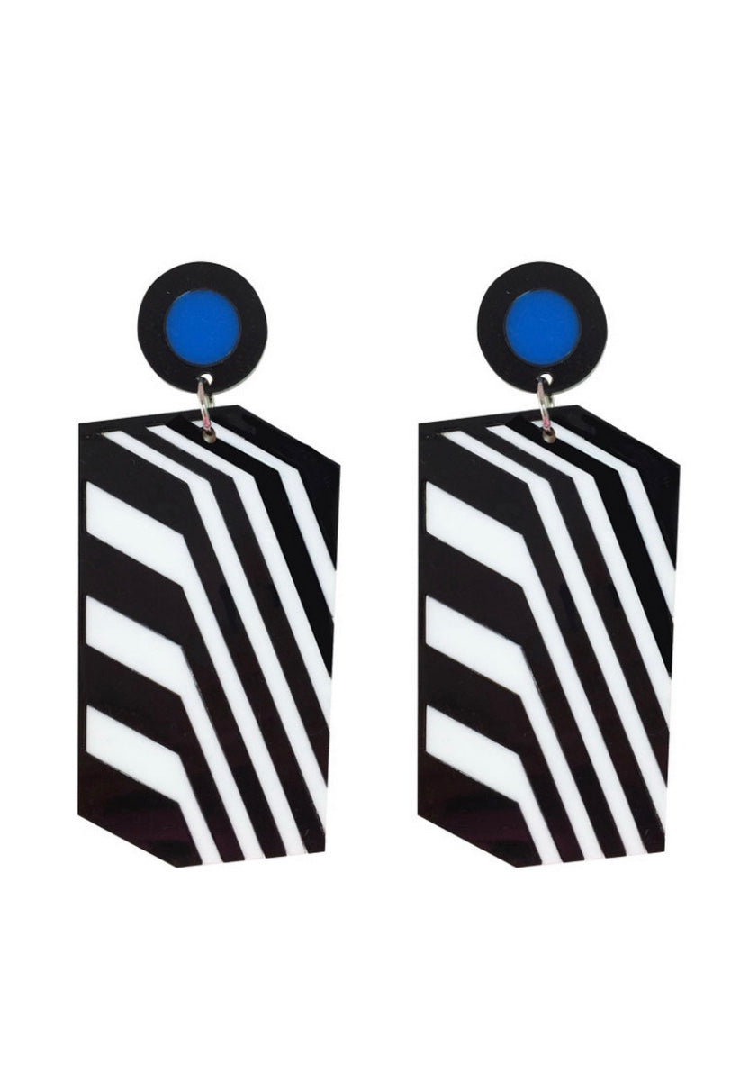 Pendent Stripe Dangle Earrings