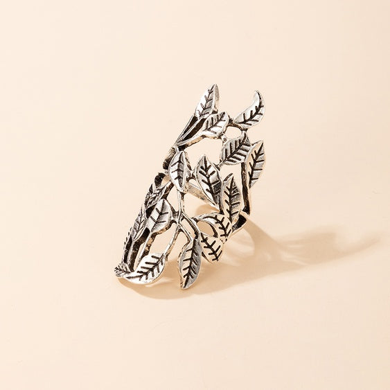 Vintage  Leaf Ring