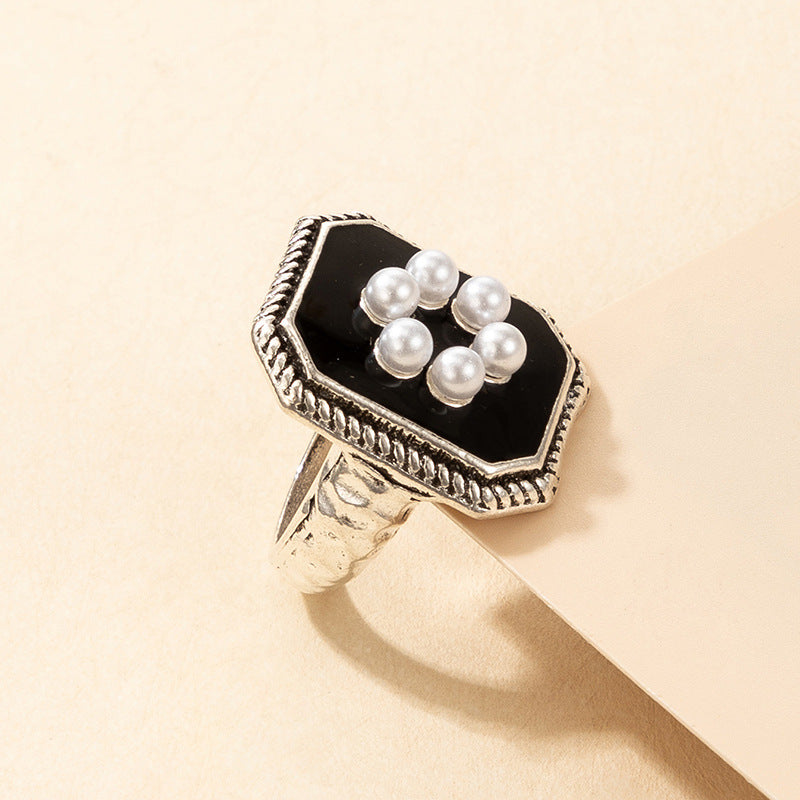 Prima Pearl Ring