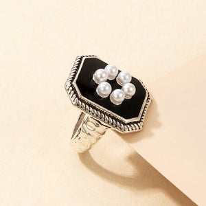 Prima Pearl Ring